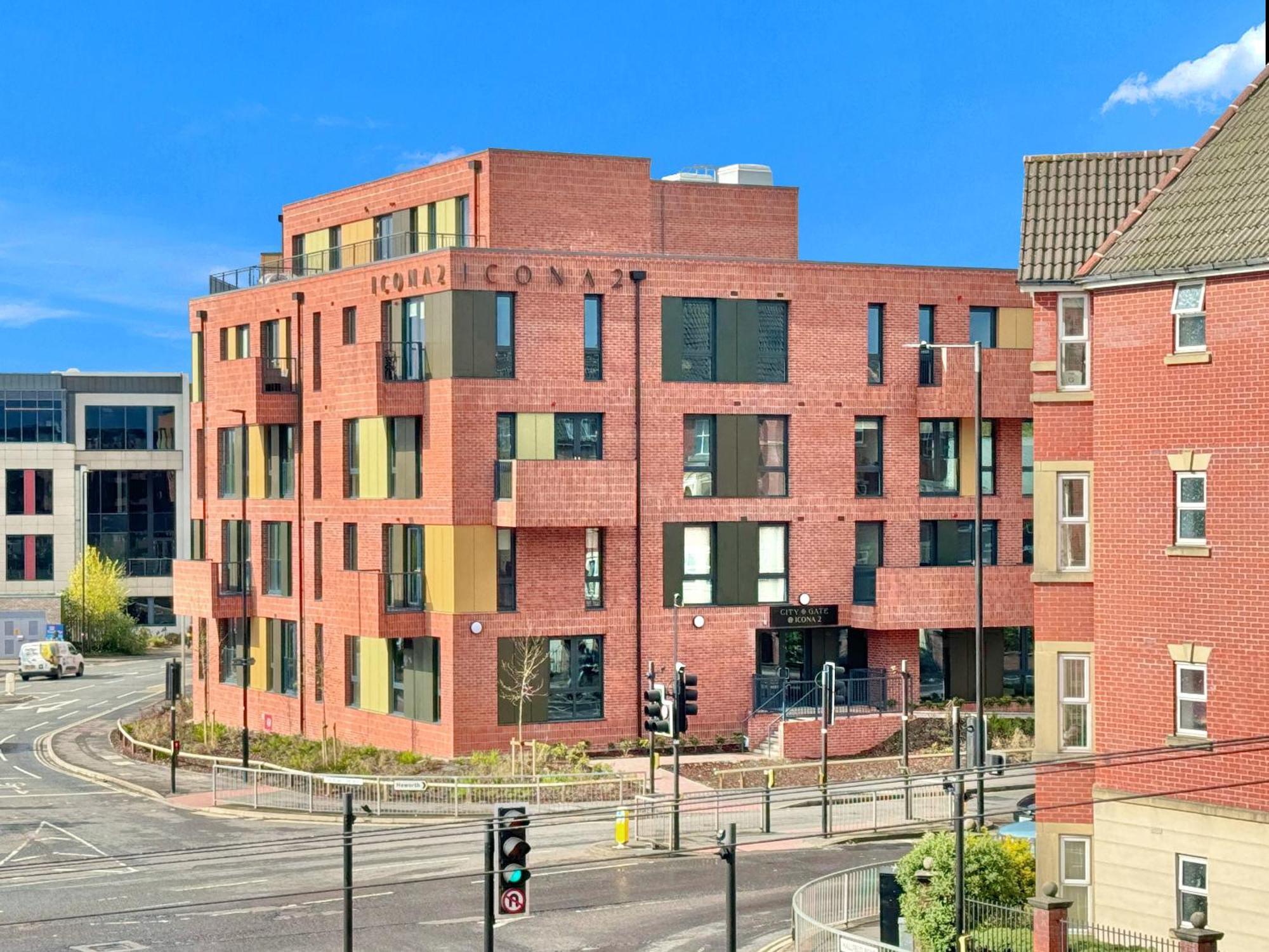 Apartment 41 With Free Secure Parking *