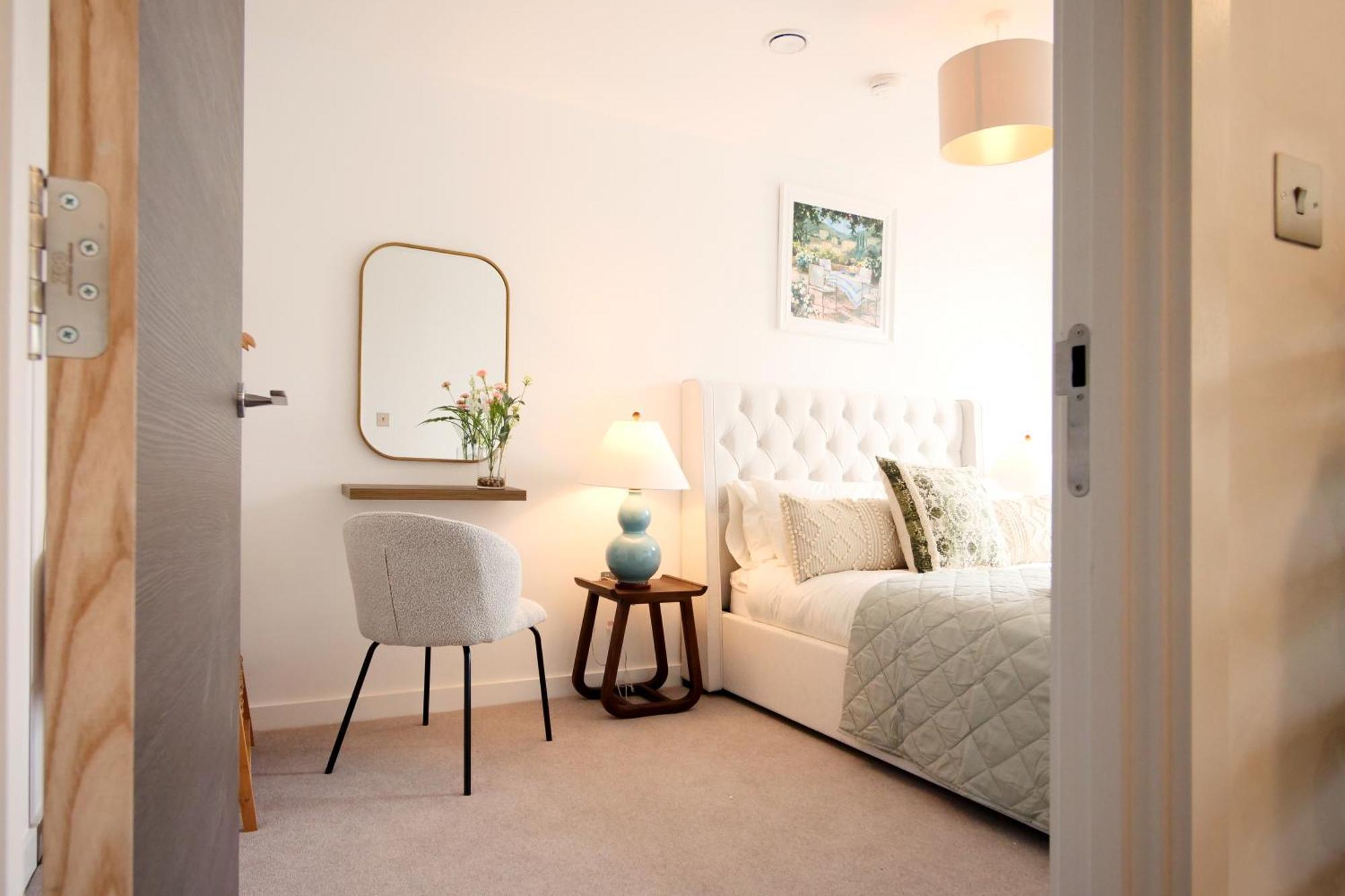 41 With Free Secure Parking Apartment York